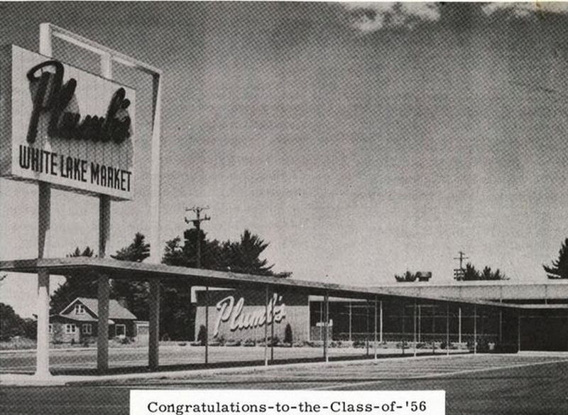 Plumbs Supermarket - Vintage Photo Of Ludington Ave Store (newer photo)